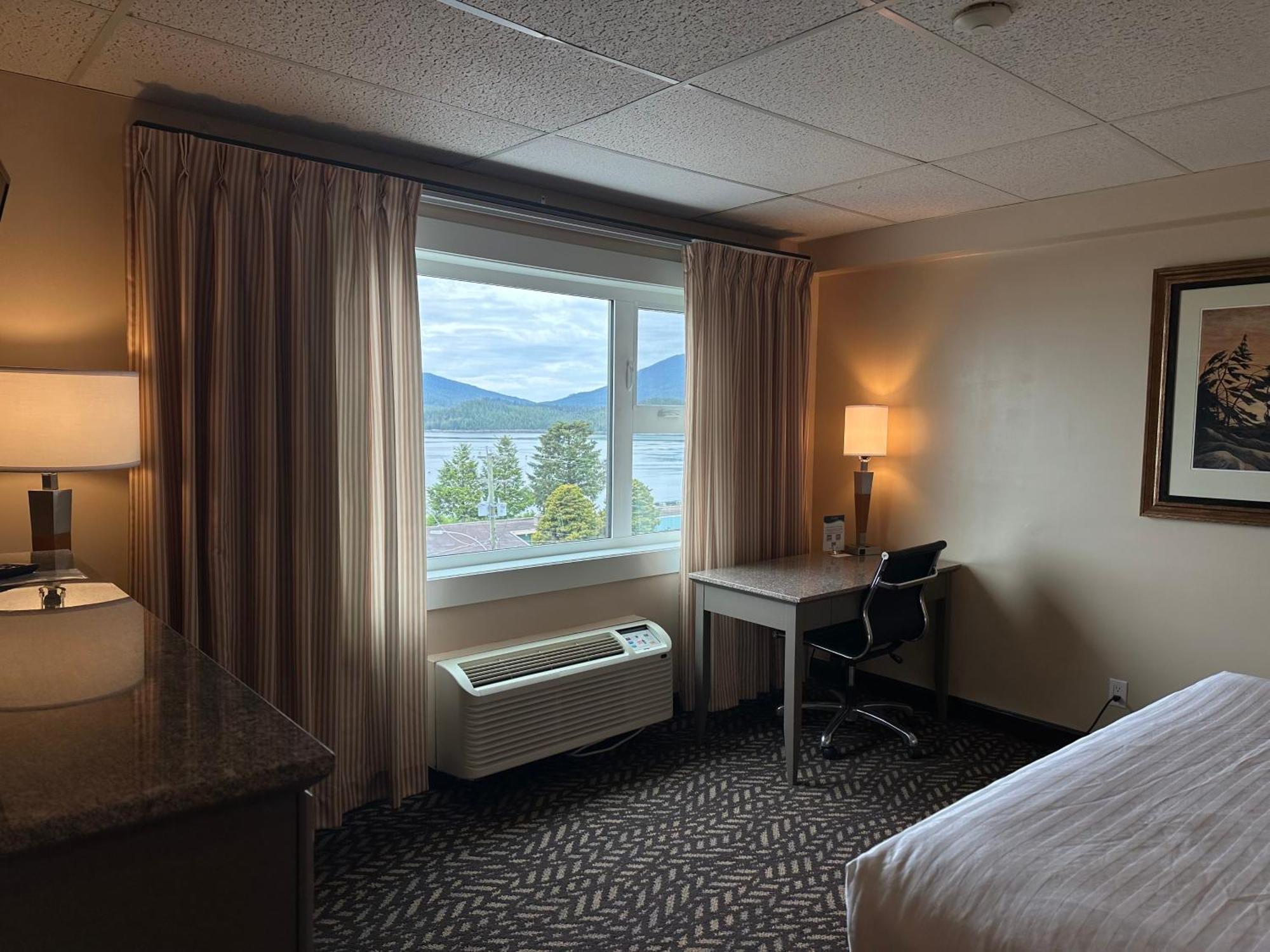 Prestige Oceanview Hotel Prince Rupert Zewnętrze zdjęcie